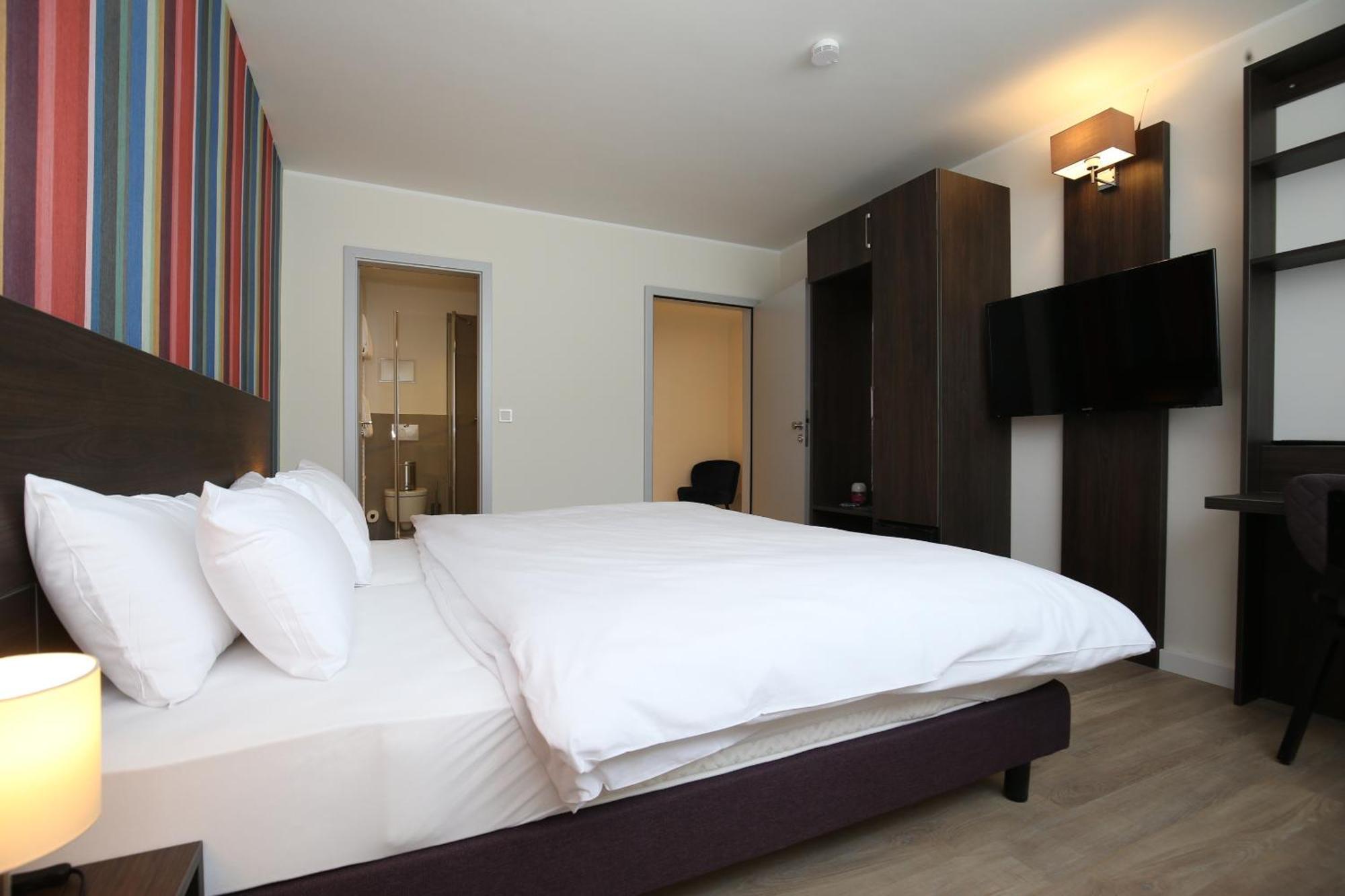 Fährhaus Km734 Hotel Düsseldorf