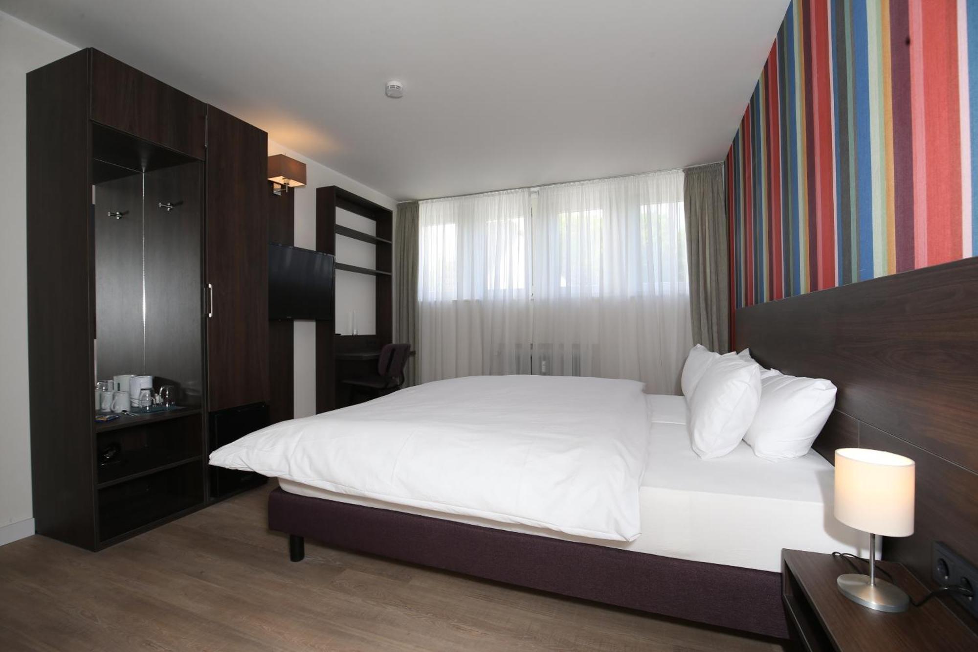 Hotel Fährhaus Km734 Düsseldorf
